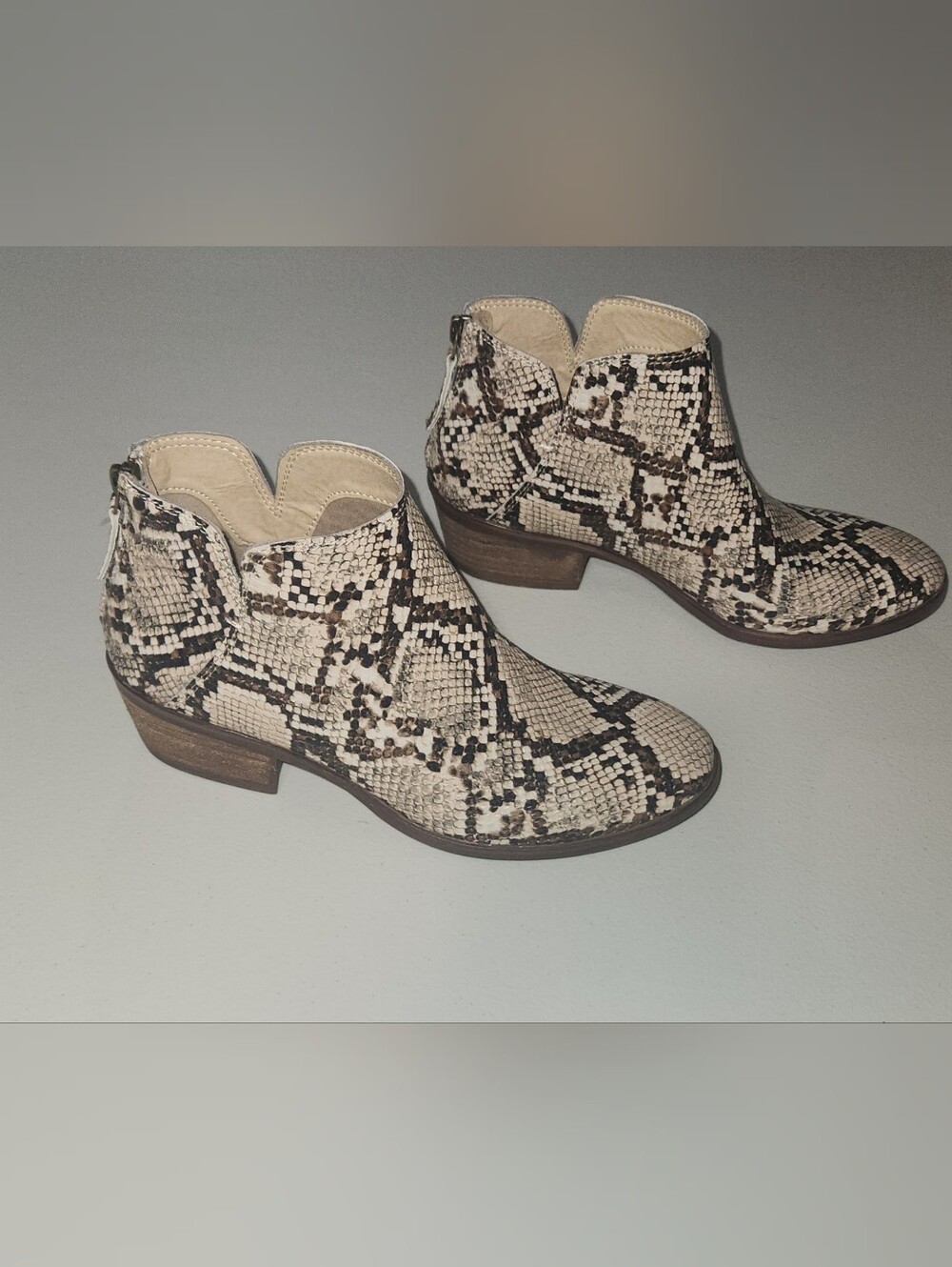 Michael Shannon Faux Snakeskin Back-zip Ankle Booties Womens Size 6